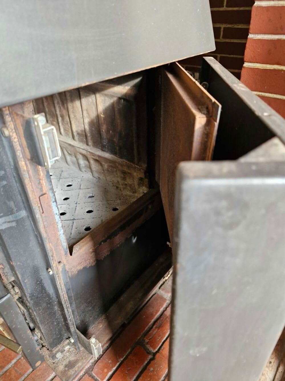 Insert ancien de chemin&eacute;e Electroménager