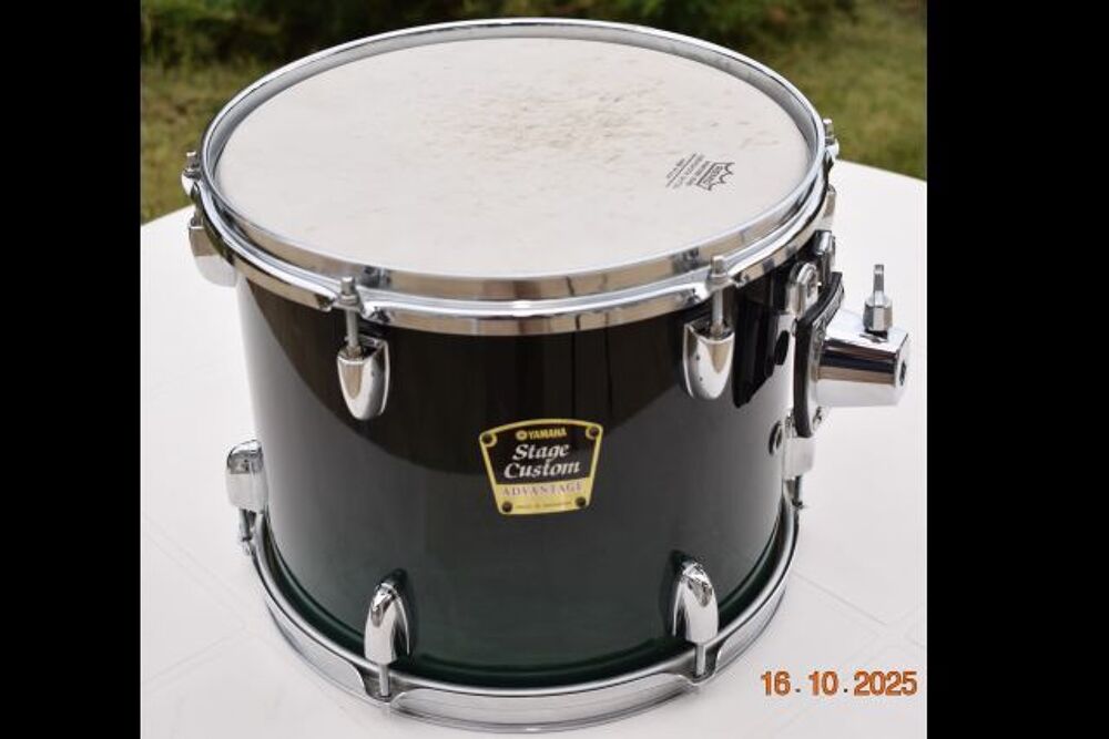TOM 12" YAMAHA STAGE CUSTOM ADVANTAGE Instruments de musique