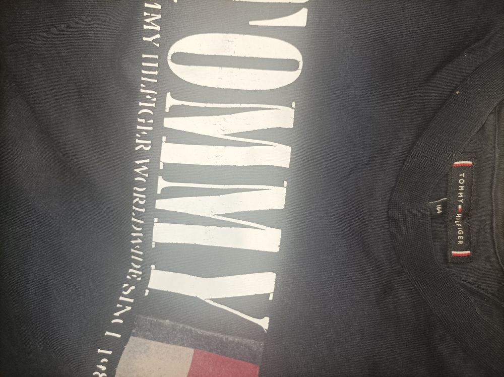 V&ecirc;tements gar&ccedil;ons 4 &agrave; 16 ans 
Levi's, Armani, Ralph Vêtements