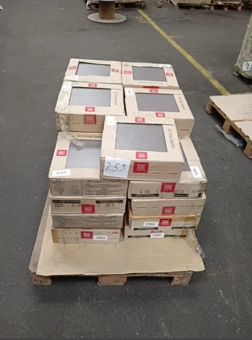 Bonnes affaires : palettes carrelage, Bricolage
