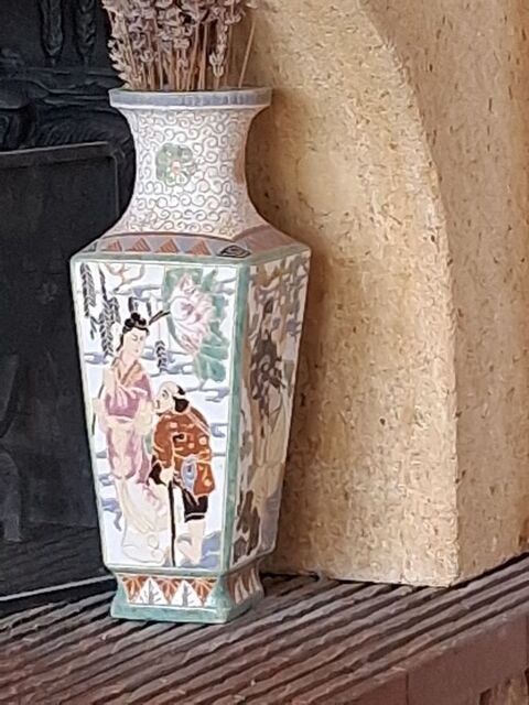 Vase asiatique Boissise-le-Roi (77)