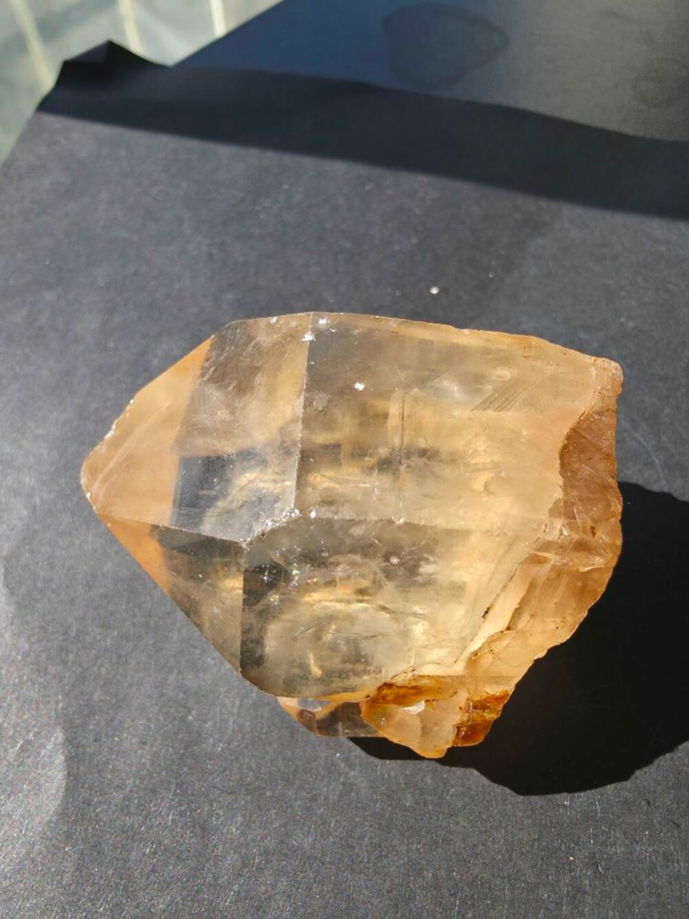 Citrine Naturelle de Kolwezi RDC-Cristal Brut de Collection 85g 