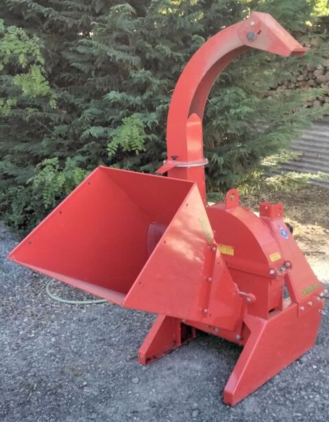 Broyeur de végétaux  Del Morino,  diamètre bois  10  cm 2500 Clion (36)