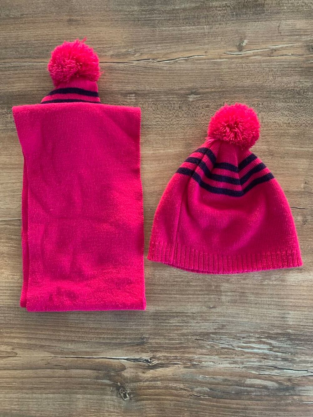 Bonnet + &eacute;charpe enfant fille Disney \'\' Raiponce \'\' Vêtements enfants