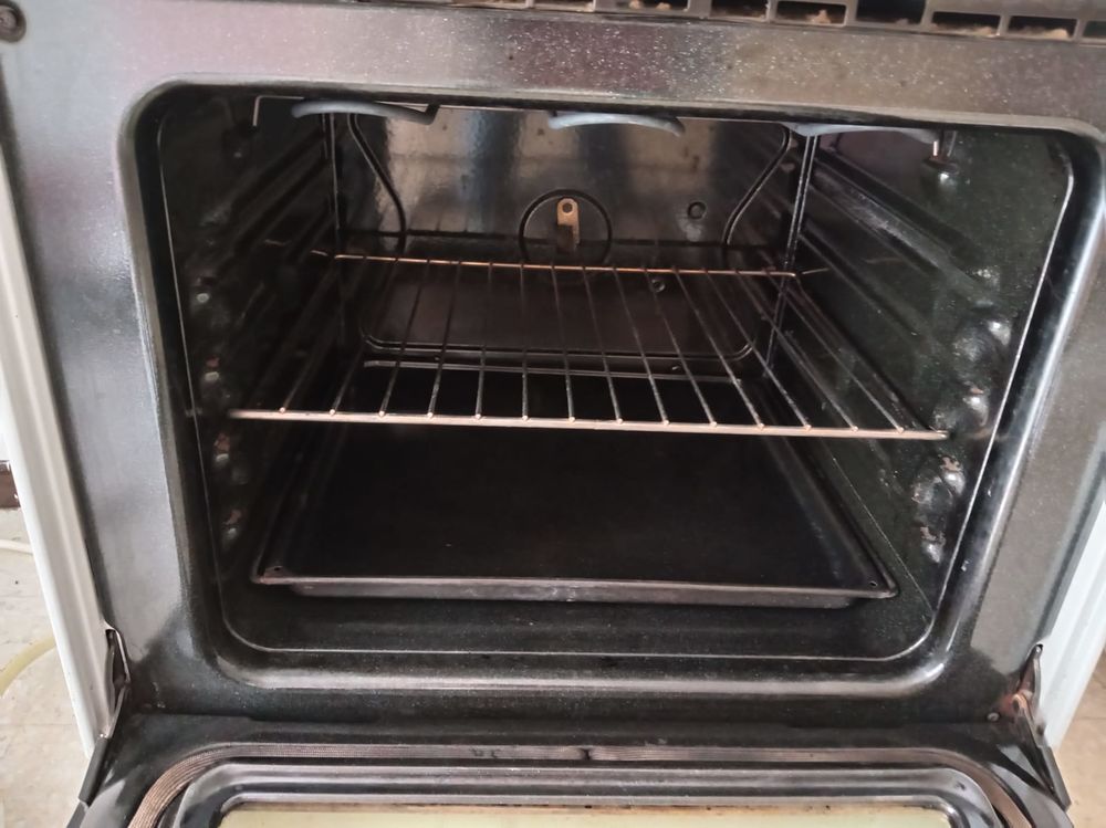 Cuisini&egrave;re marque "VEDETTE" &agrave; pyrolyse Electroménager