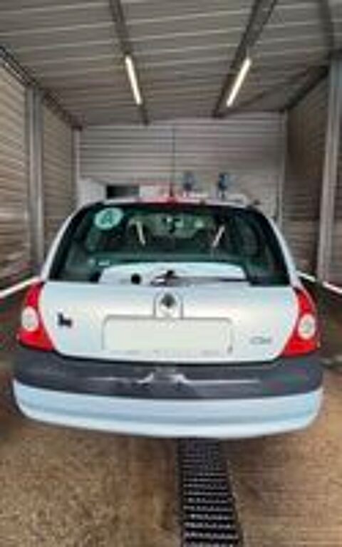 Clio II Clio 1.5 dCi 65 Confort Dynamique 2003 occasion 36000 Ch&acirc;teauroux
