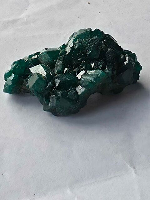 Minéral Rare : Dioptase sur Matrice du Katanga (RDC)-27g 85 Bagneux (92)