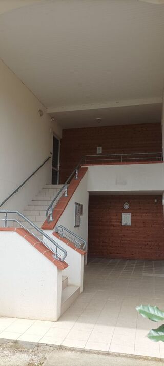  Appartement à louer 3 pièces 64 m²