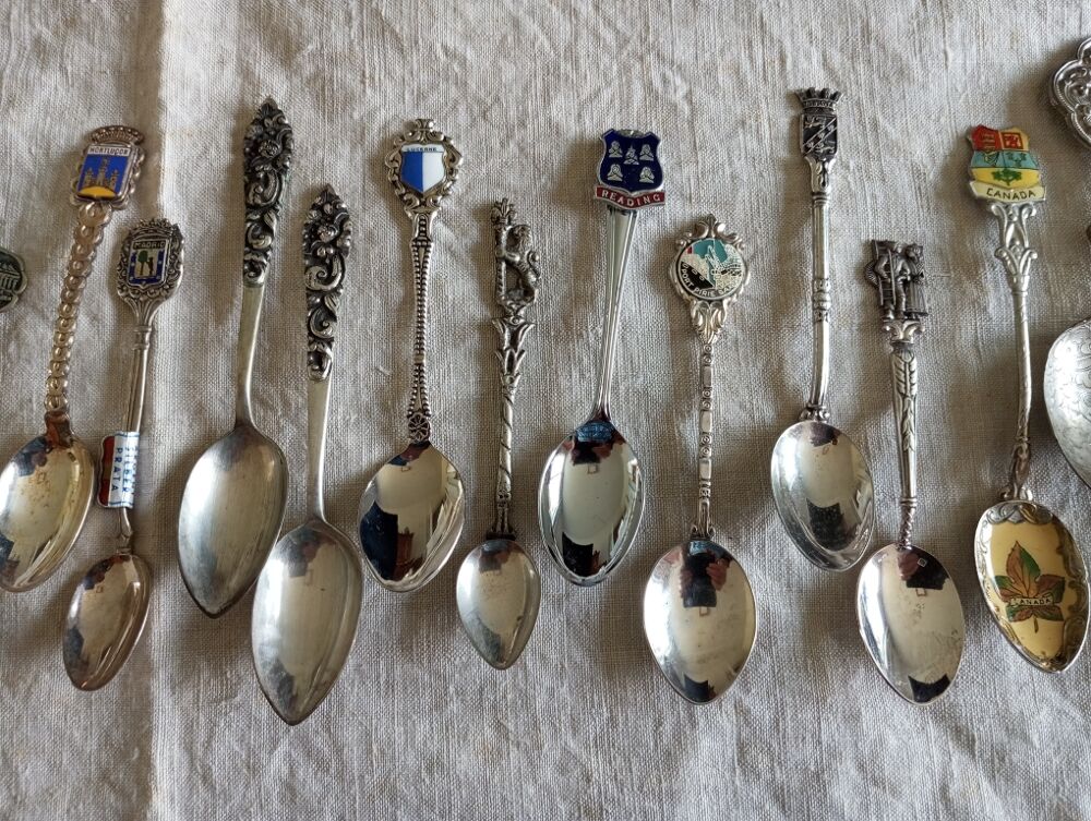 petites cuill&egrave;res de collection 