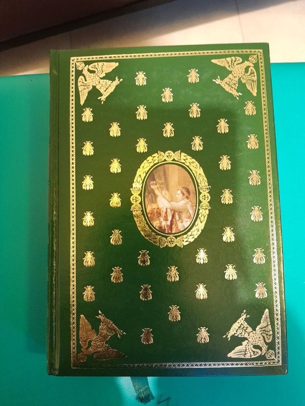 Une collection de 8 volumes de NAPOLEON par Max Gallo Livres et BD