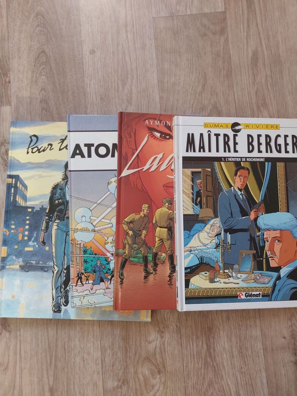 4 BD Livres et BD