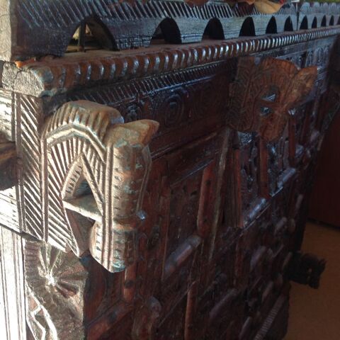 Meuble indien damashia sur 4 roulettes 2500 Fontvieille (13)