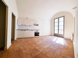  Appartement � vendre 1 pi�ce 33 m� N�mes