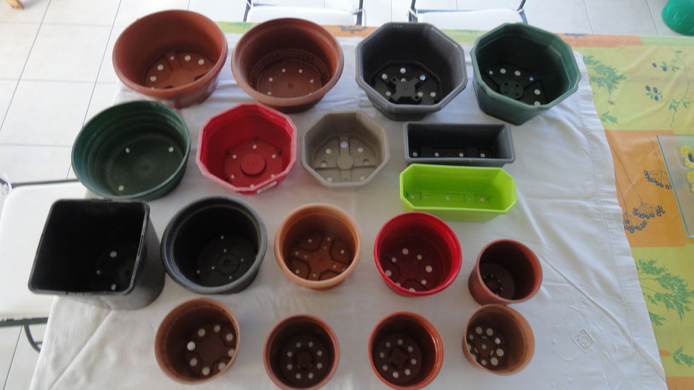 Jardini&egrave;res et pots &agrave; fleurs Jardin
