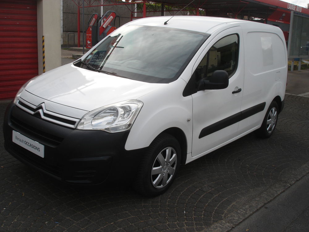 Berlingo BERLINGO M BLUEHDI 75 CLUB 2017 occasion 78800 Houilles