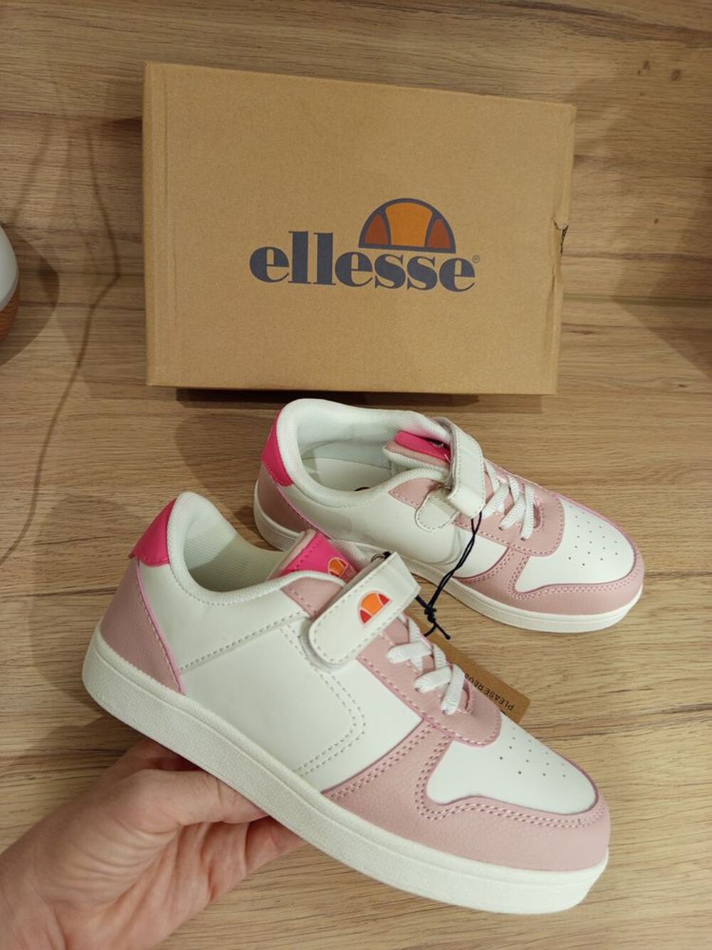 Paire de baskets / sneakers &agrave; scratch Ellesse pointure 34 Chaussures