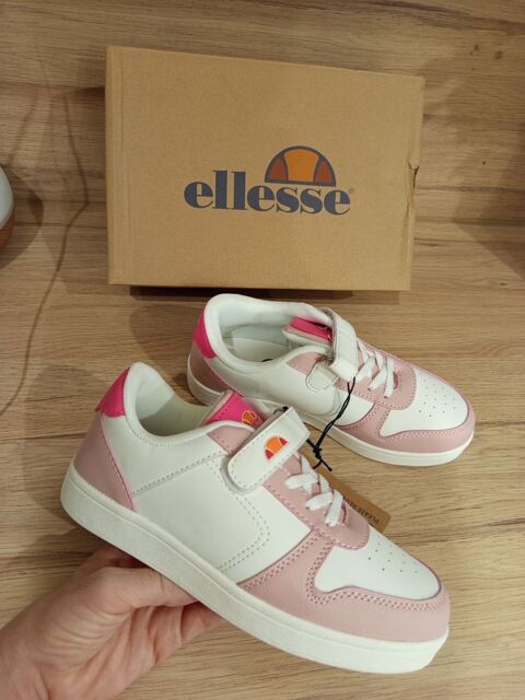 Paire de baskets / sneakers  scratch Ellesse pointure 34 30 Als (30)