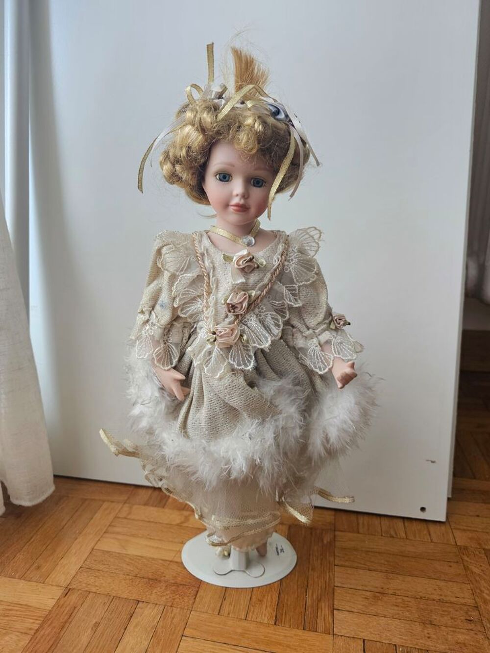 Poup&eacute;e en porcelaine Danseuse Jeux / jouets