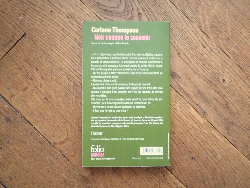 Noir Comme le Souvenir- Carlene Thompson- Folio Policier Livres et BD