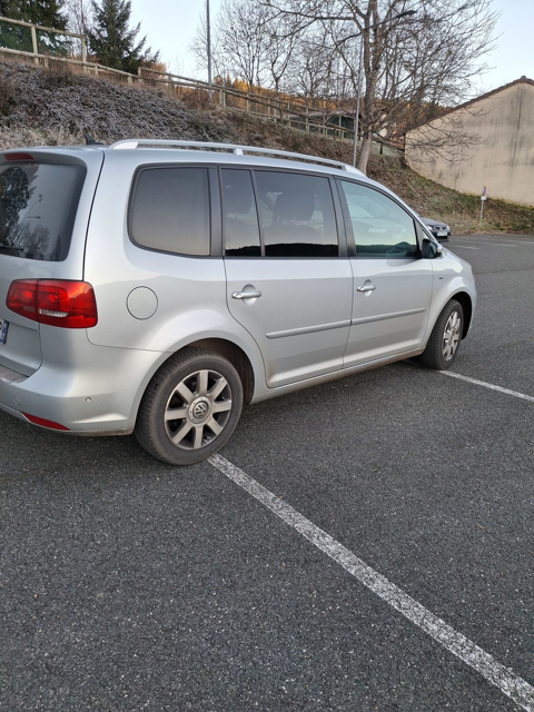 Volkswagen Touran 1.6 TDI 105 FAP BlueMotion Carat 2014 occasion Saint-Bonnet-le-Troncy 69870