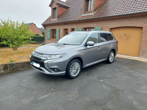 Mitsubishi Outlander 2.4l PHEV Twin Motor 4WD Business 2019 occasion Campagne-l&egrave;s-Wardrecques 62120