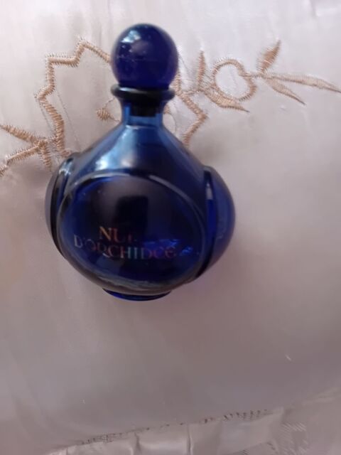 FLACONS DE PARFUM VIDES Chaumont (52)