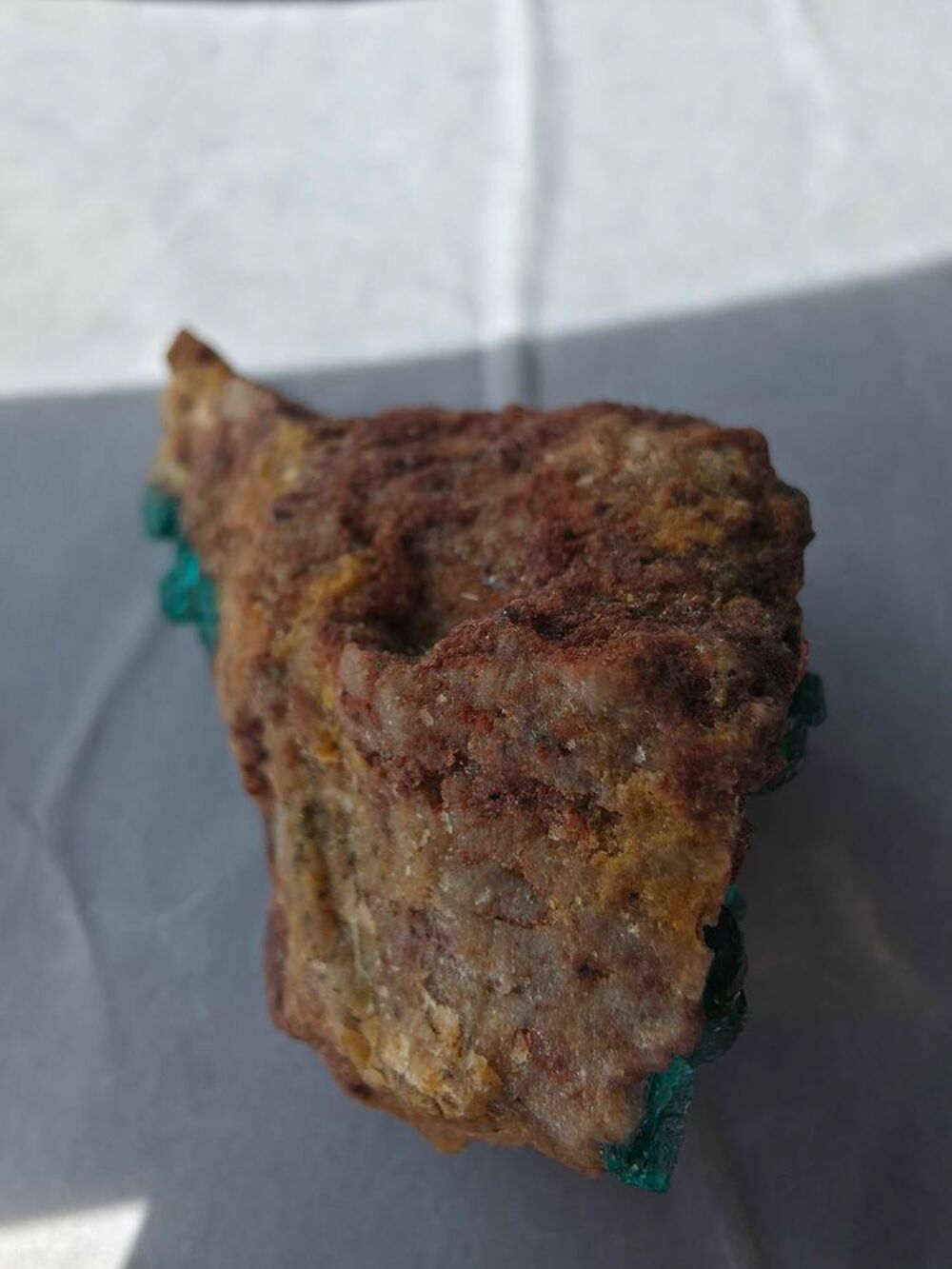 Superbe Dioptase Cristallis&eacute;e sur Roche M&egrave;re-Katanga RDC 61g 