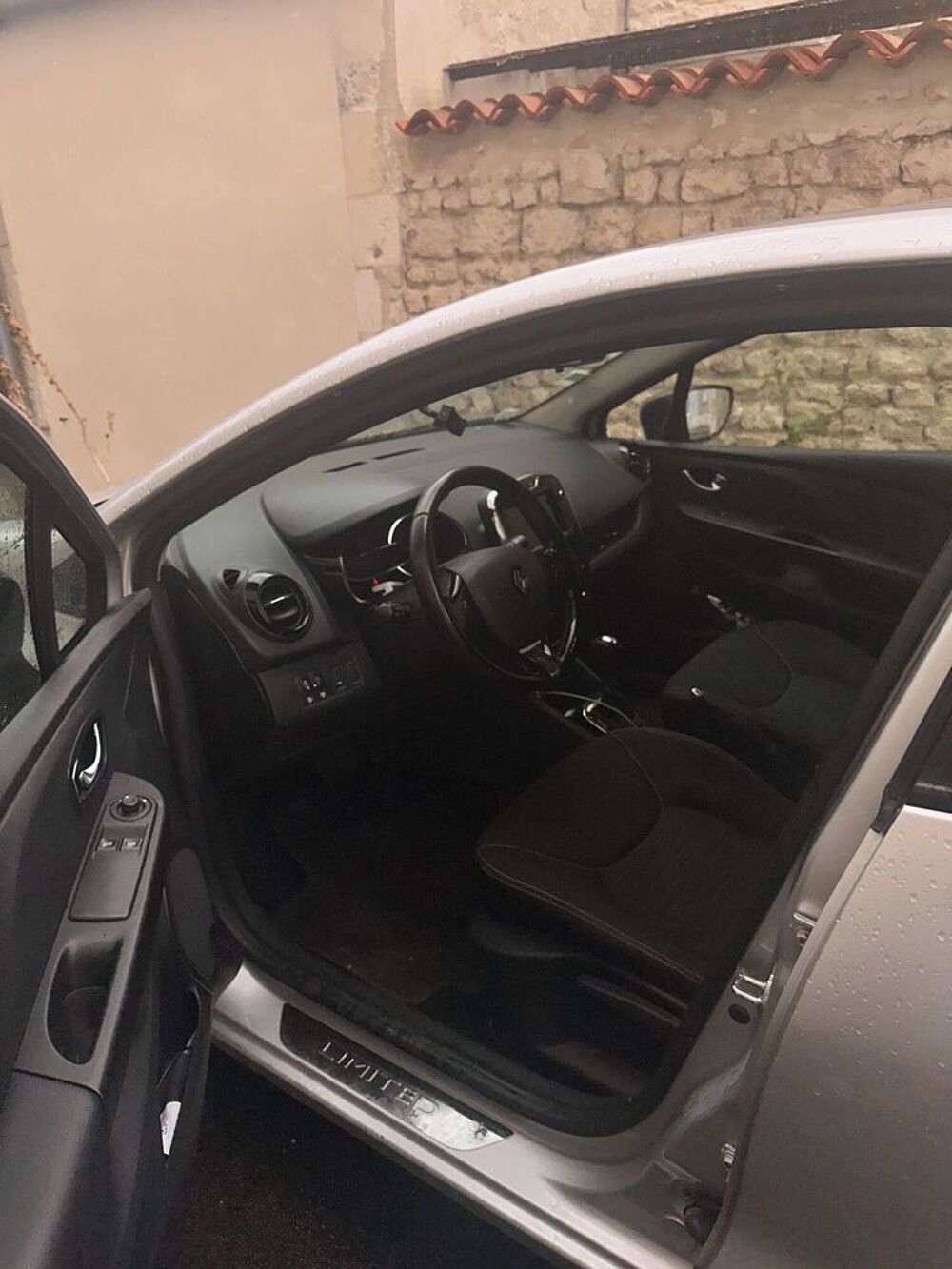 Clio IV dCi 90 eco2 Limited EDC 2014 occasion 17400 Saint-Jean-d'Ang&eacute;ly