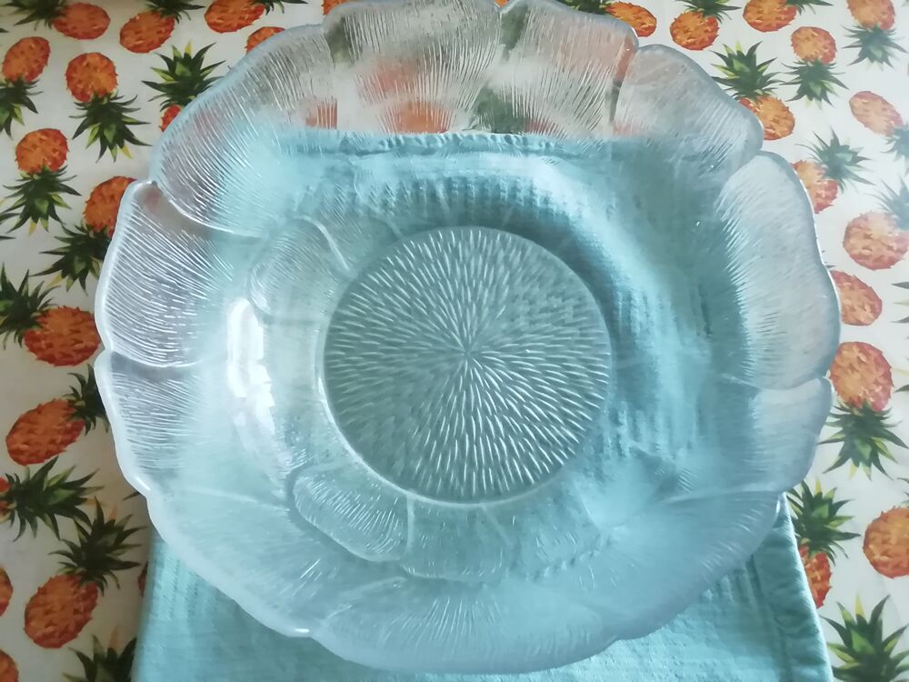 Magnifique saladier sculpt&eacute; ann&eacute;e 80 Cuisine