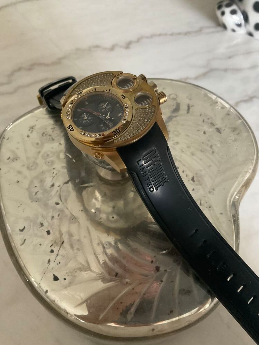 Belle montre femme originale marque Offshore Bijoux et montres