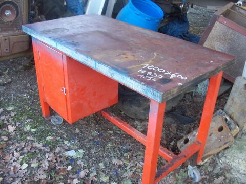 �tabli  bois   et  fer 125 Le Sequestre (81)