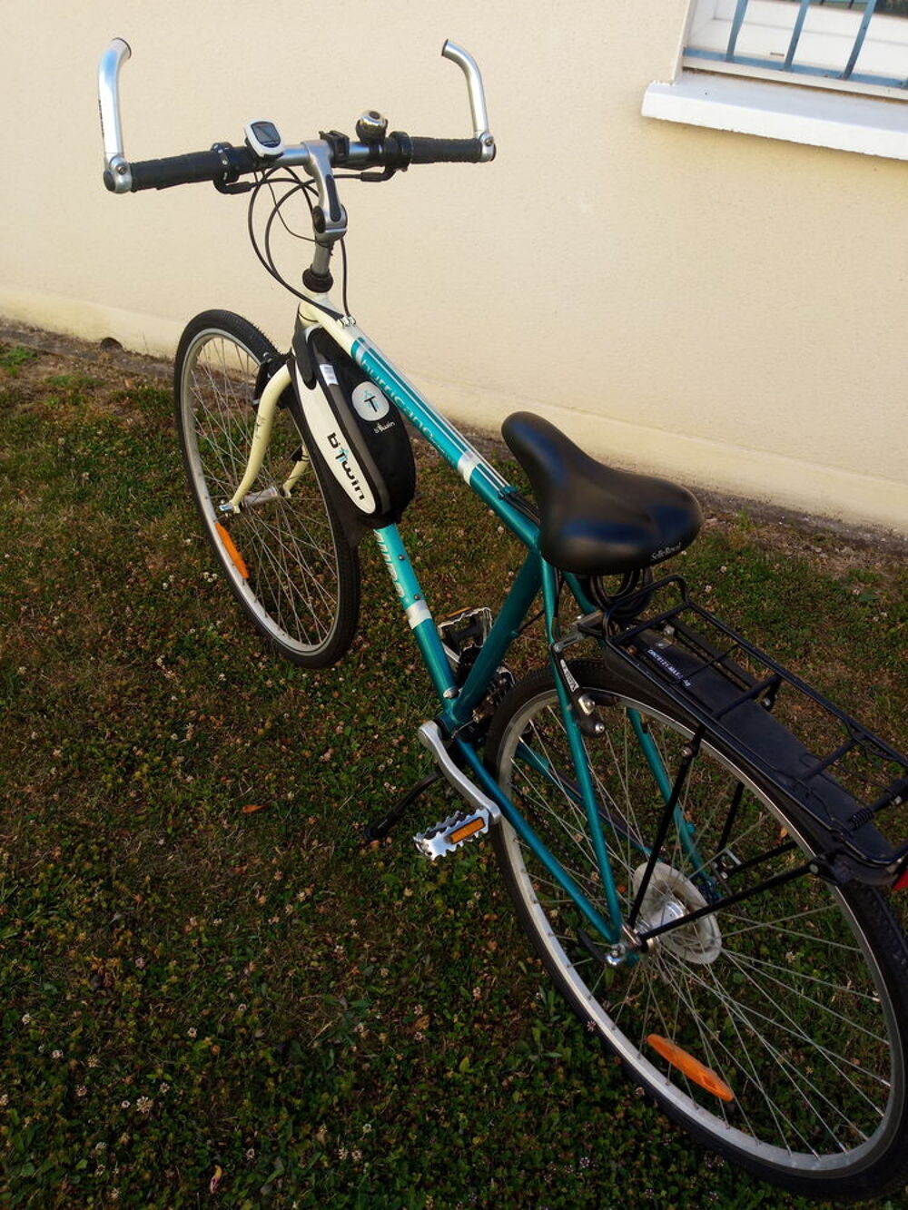 Velo VTC Nakamura HURRICANE de 28" Vélos