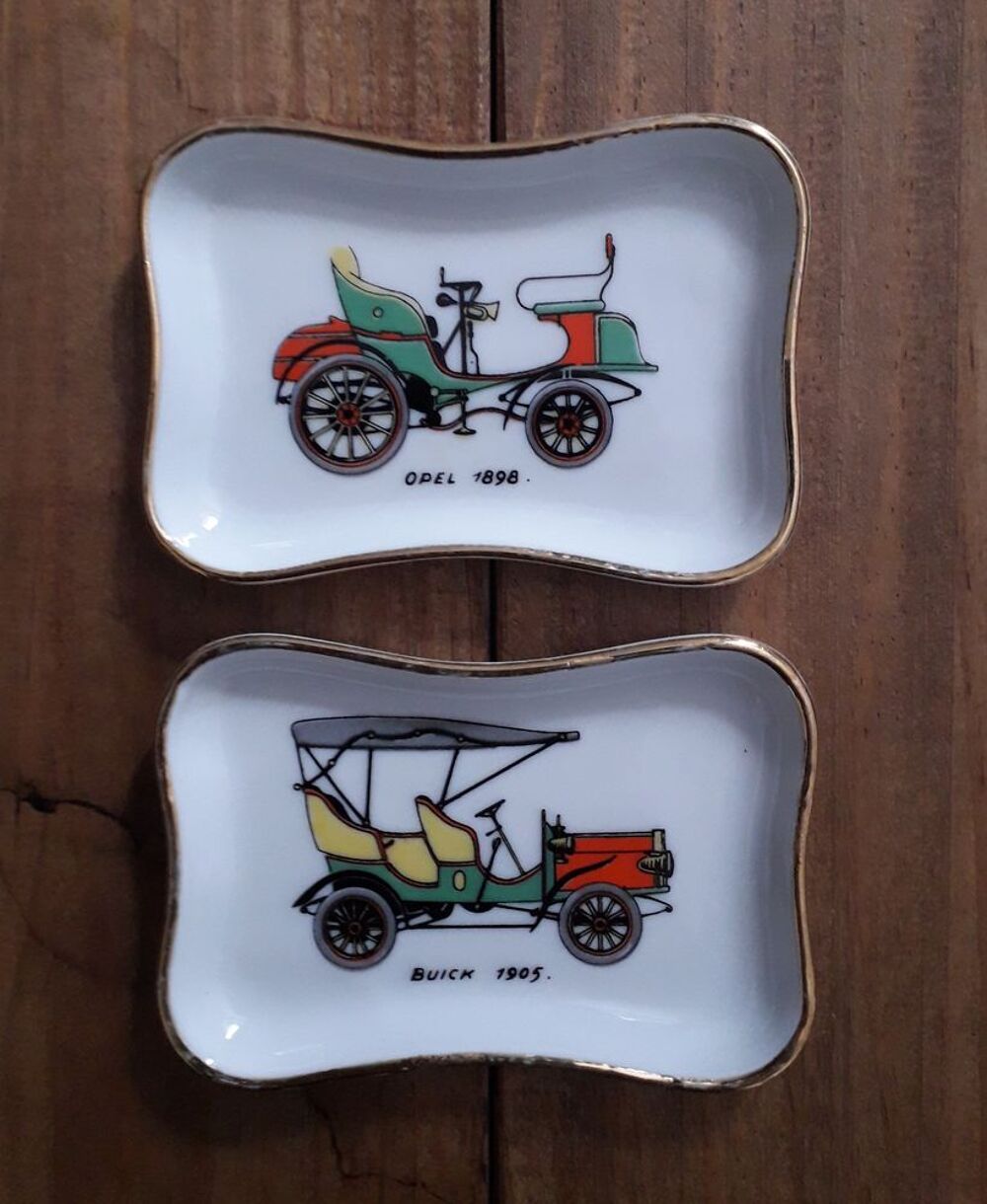 Lot de 2 cendriers porcelaine de Limoges : voitures Décoration