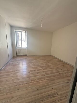  Appartement � louer 5 pi�ces 104 m�