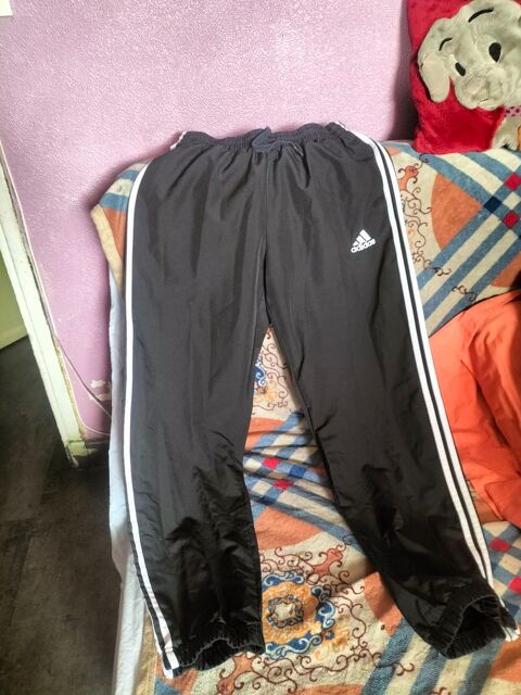 Pantalon jogging adidas taille M très bon état 9 Cachan (94)