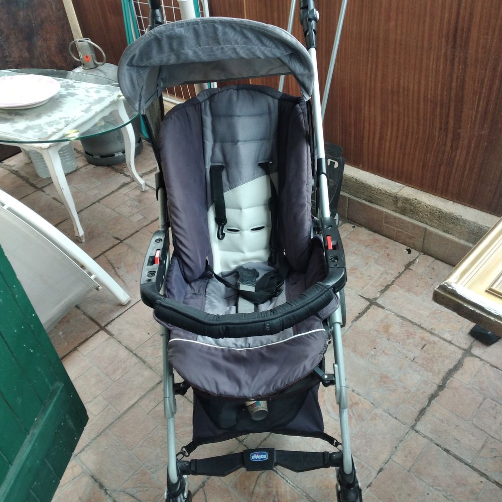 Poussette chicco Mobilier enfants