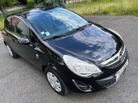 Opel Corsa 1.0 - 65 ch 150&egrave;me Anniversaire 2012 occasion La Grande-Paroisse 77130