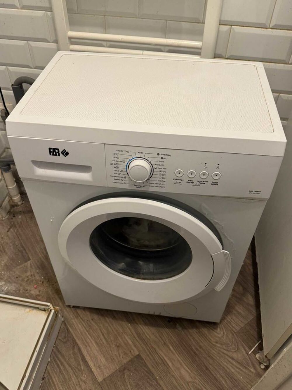 Machine &agrave; laver et s&egrave;che-linge en bon &eacute;tat Electroménager