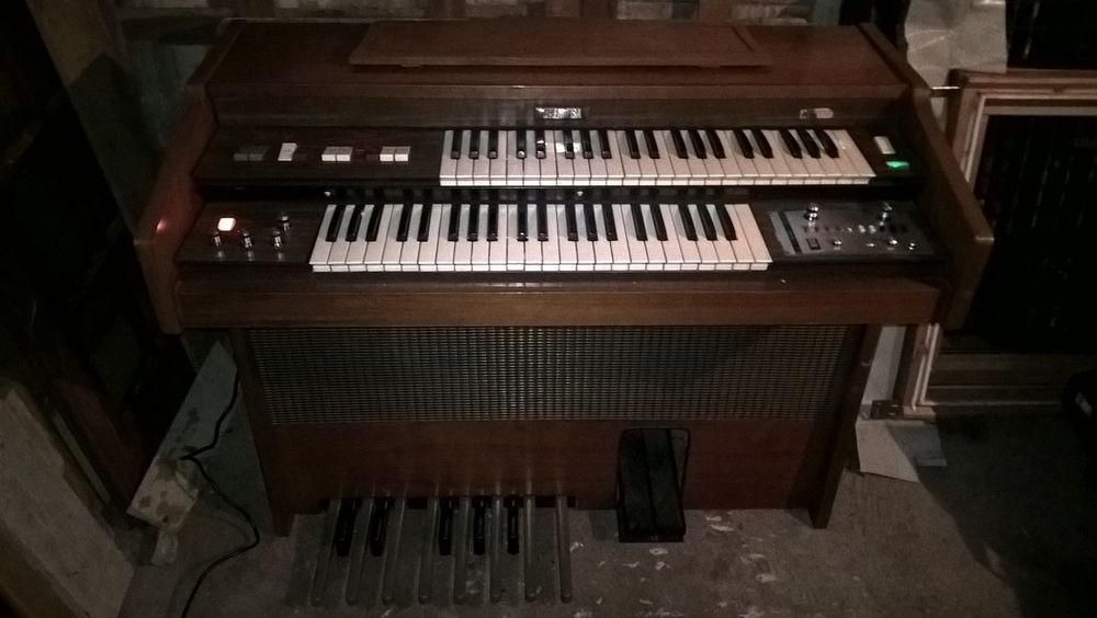 Orgue FARFISA PARTNER 14 Ann&eacute;es 1970. 