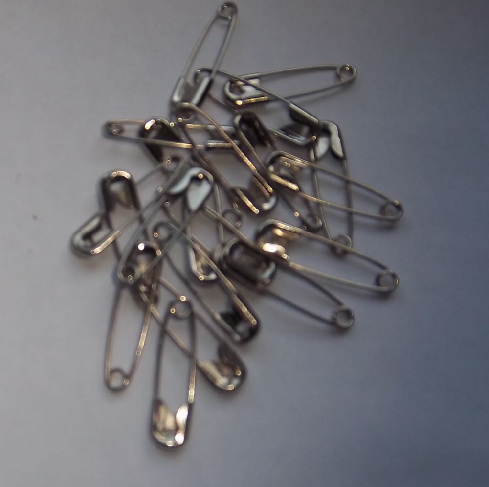 Gros lot &eacute;pingles de suret&eacute; 38 mm et 28 mm Bricolage