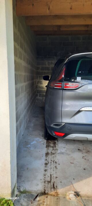  Parking / Garage  vendre 18 m