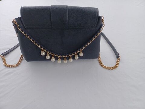 Sac � main MNG 8 Montigny-Lencoup (77)