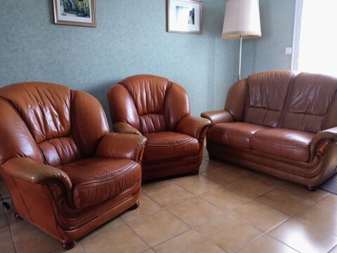 Canap� 2 places en cuir avec 2 fauteuils en cuir 200 Plouay (56)