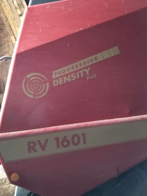 Mat�riel de fenaison 8000 Roville-aux-Ch�nes (88)