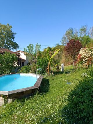  Maison  vendre 6 pices 202 m