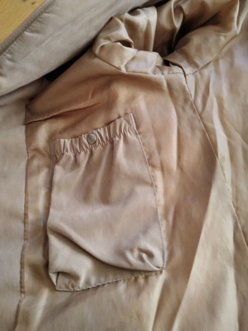 Veste, parka, doudoune fine Vêtements