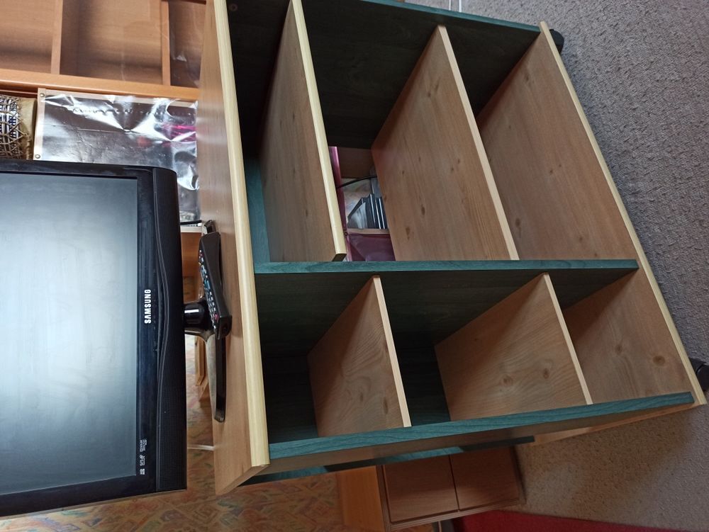 meuble hifi ou t&eacute;l&eacute; ou petite biblioth&egrave;que, Bois bicolore Meubles