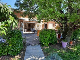  Villa à vendre 4 pièces 140 m²