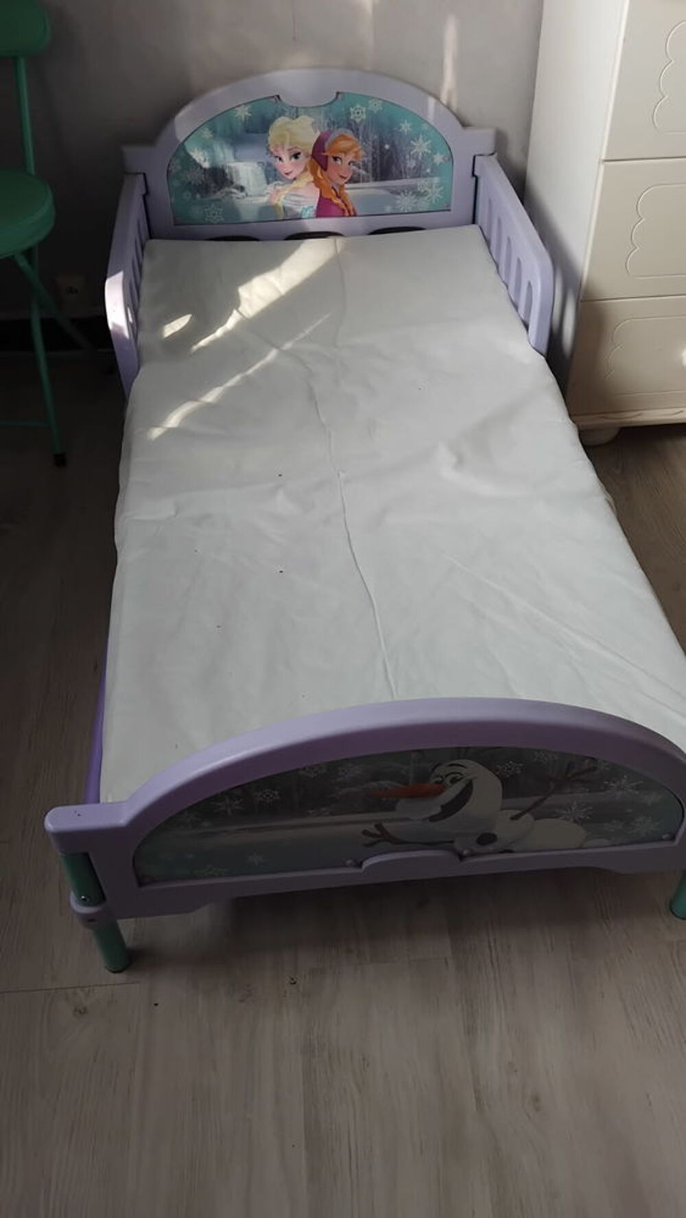 lit enfant reine des neige Meubles