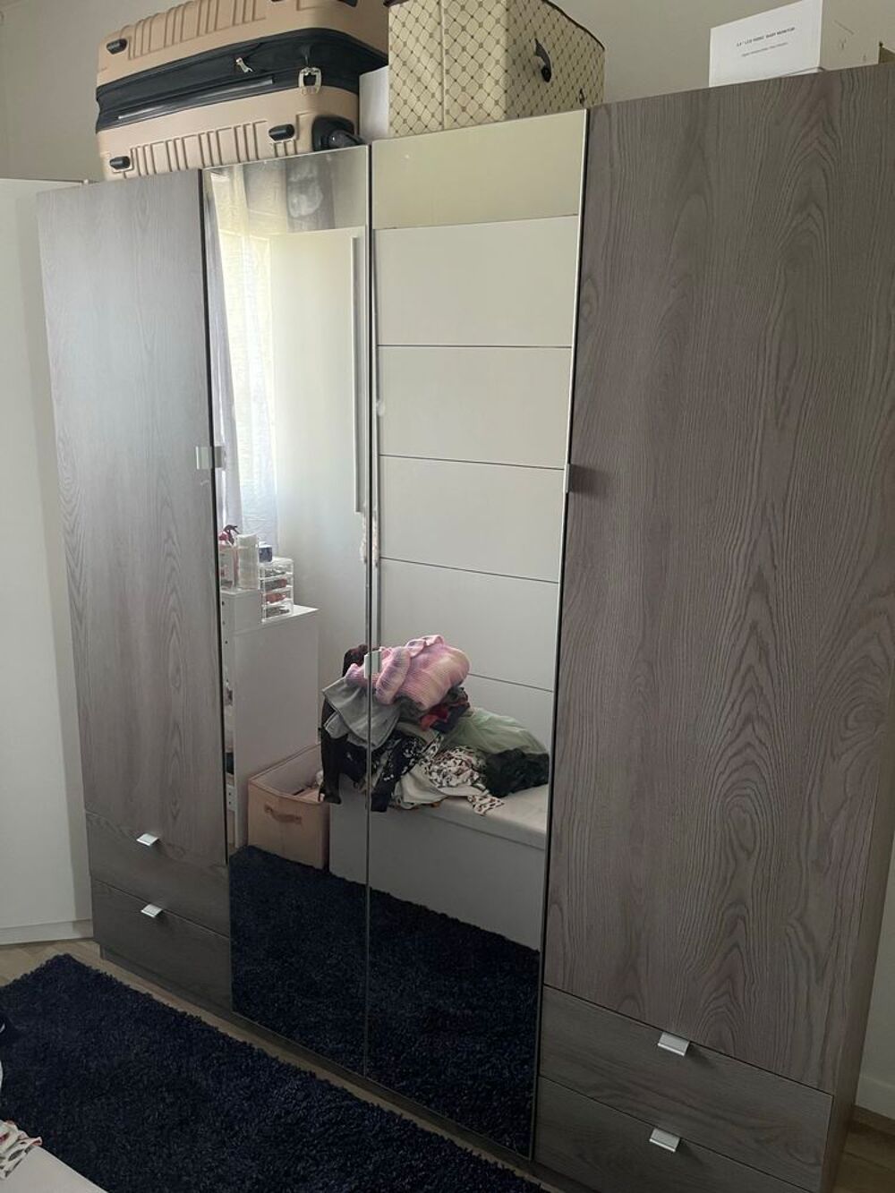 grand armoire 250 euros Meubles
